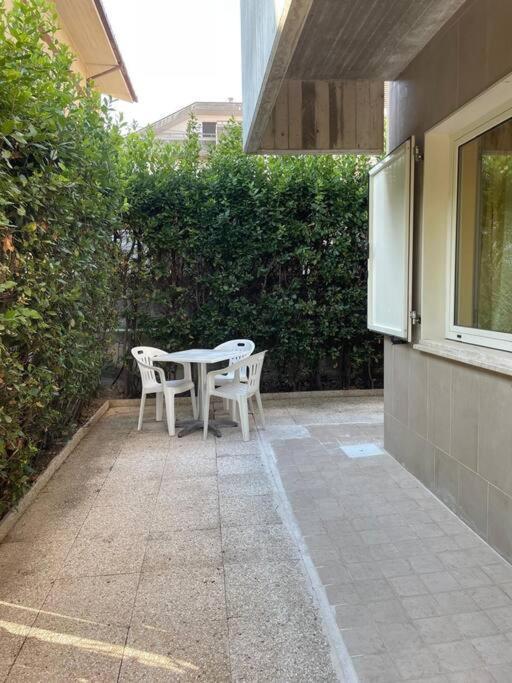 I Fiori Apartments A Faraone Luaran gambar